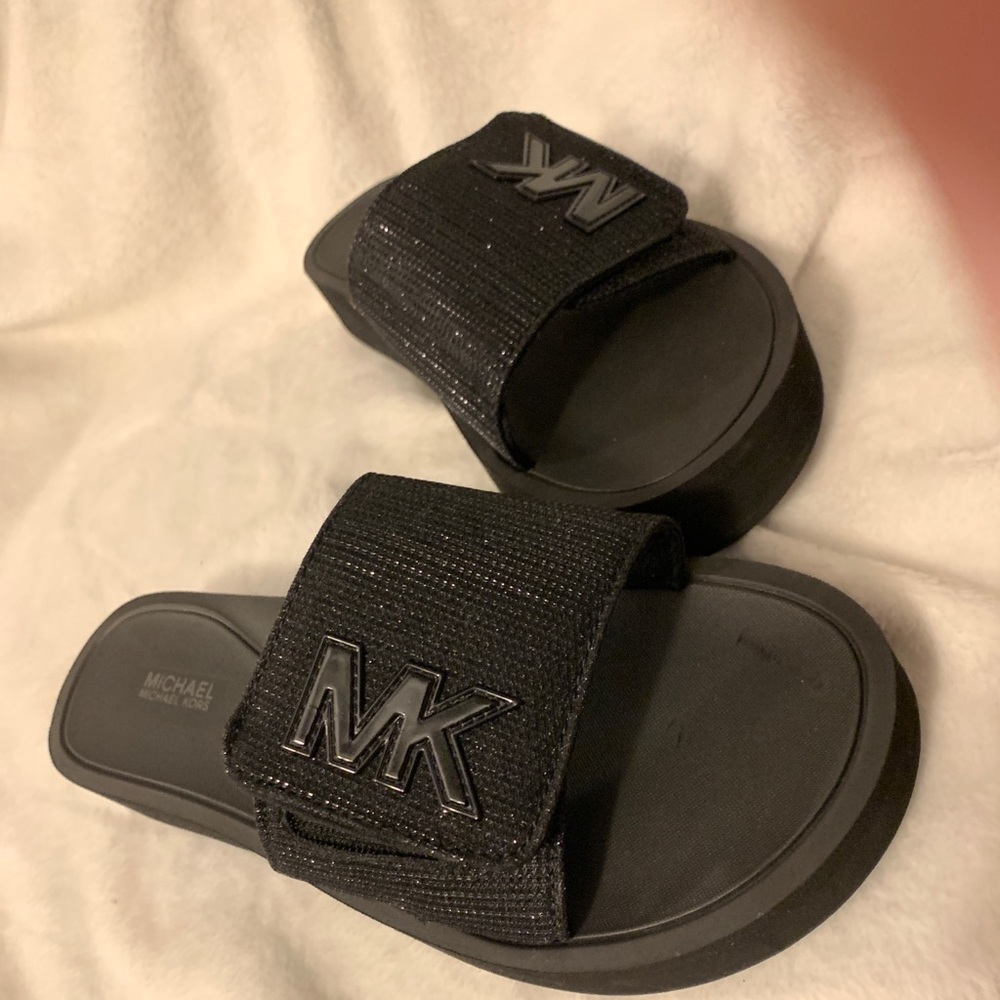Michael Kors size 9 slides brand new never worn